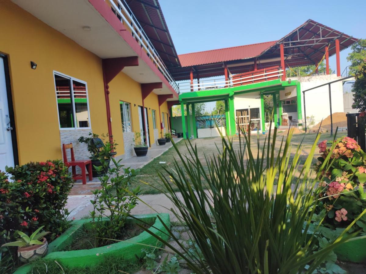 Hotel Hospedaje Barrancas à Cosoleacaque Extérieur photo